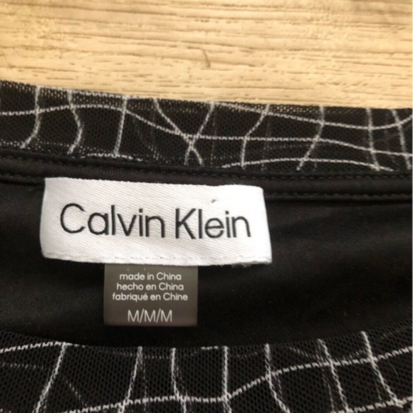 Calvin Klein Black and White Fitted Blouse - Picture 4 of 9